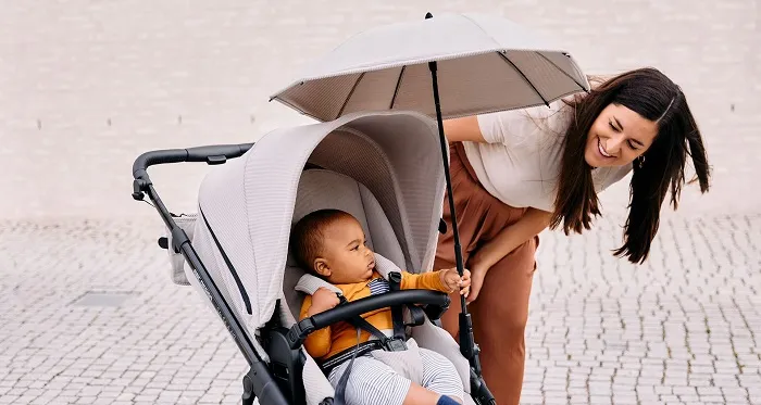 parasolka do wózka ochrona dziecka przed słońcem