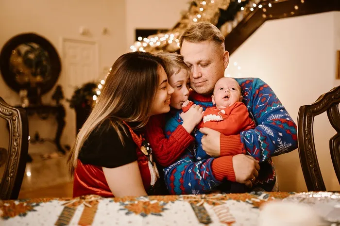 emocje rodziców w święta z niemowlakiem