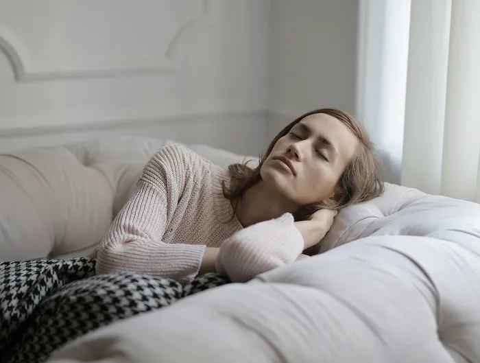 odpoczynek mamy a karmienie piersią