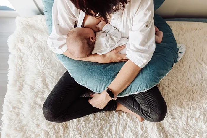 poduszka do karmienia a komfort mamy