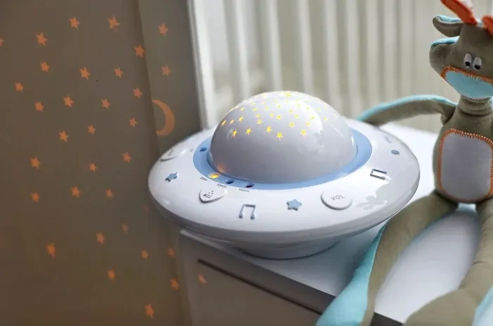 ALECTO DVM200XL - niania elektroniczna z ruchomą kamerą i wyświetlaczem XL + projektor nocnego nieba GRATIS!