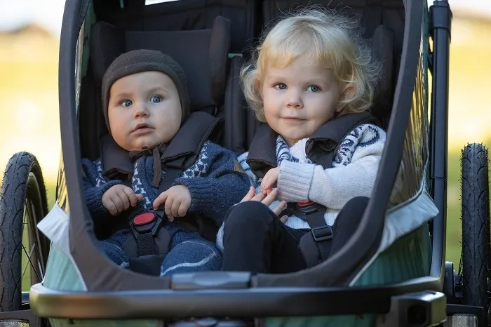 HAMAX Cocoon - dwuosobowa przyczepka rowerowa z zestawem do biegania | Green/Black