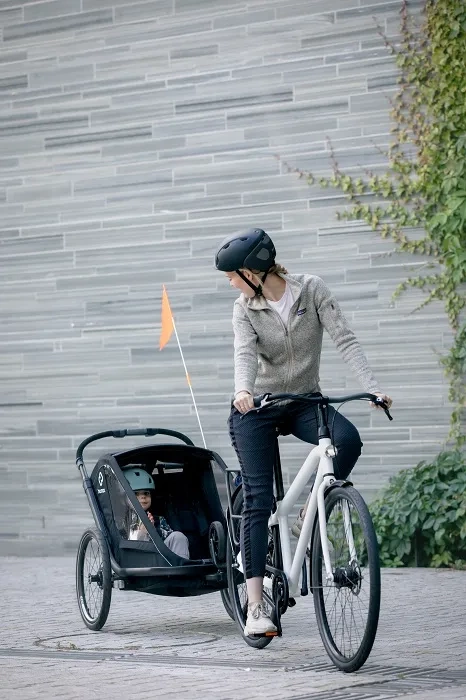 HAMAX Breeze - dwuosobowa przyczepka rowerowa z zestawem do biegania | White/Green