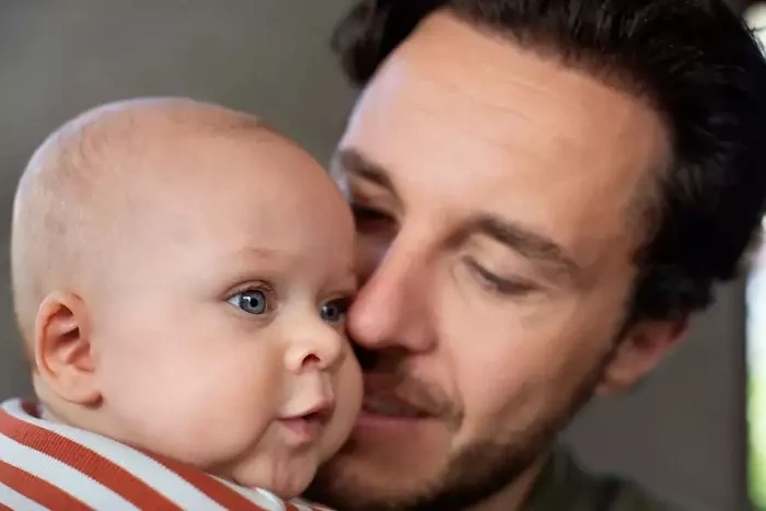 PHILIPS AVENT Natural Response - zestaw: 5 butelek + smoczek + szczotka | 0 m+