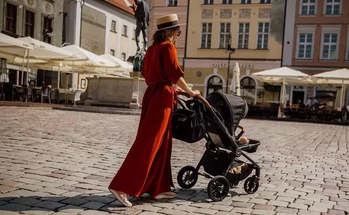 MUUVO Quick 2023 - wózek wielofunkcyjny z gondolą XL, zestaw 2w1 | Onyx Black (+ ADAPTERY)