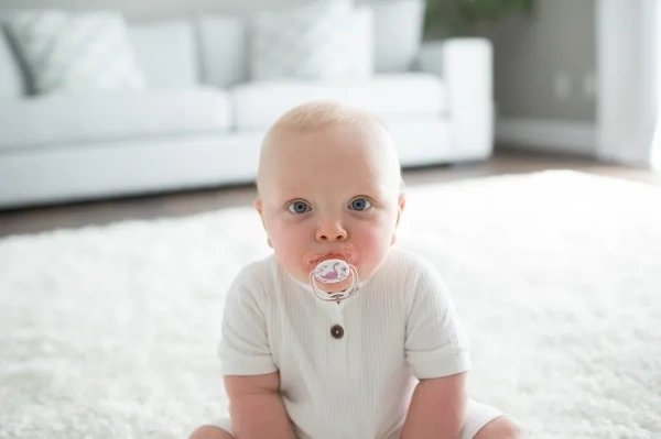 DR BROWN'S Prevent - 2 x smoczek ortodontyczny świecący w ciemności, różowy | 6-18 m