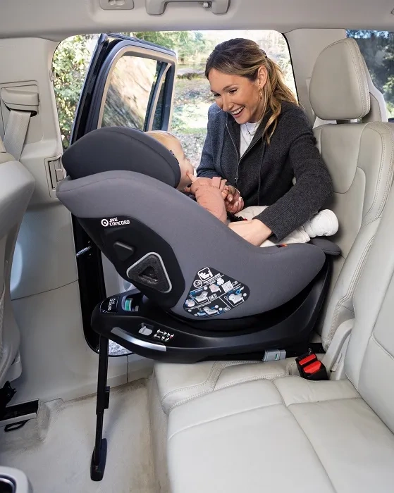 JANE CONCORD Kombikid - fotelik samochodowy 40-105 cm + baza Kombibase | Matt Black