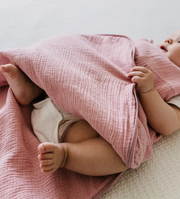 YOONCO - lekki, muślinowy śpiworek do spania dla niemowlaka | Brudny Róż