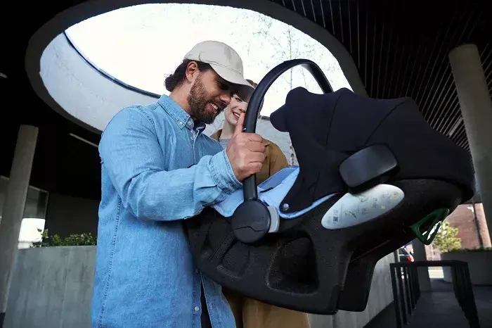 AVIONAUT Pixel PRO 2.0 C - fotelik samochodowy 0-13 kg + obrotowa baza IQ Orbit | Grey