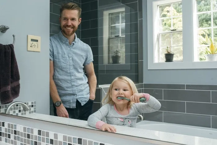 DR BROWN′S - szczoteczka do mycia zębów z przyssawką | Dinozaur