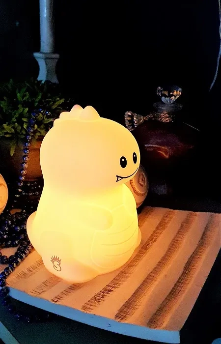 MESMED Świetlaczki - lampka silikonowa z pilotem | Dinozaur Dinuś