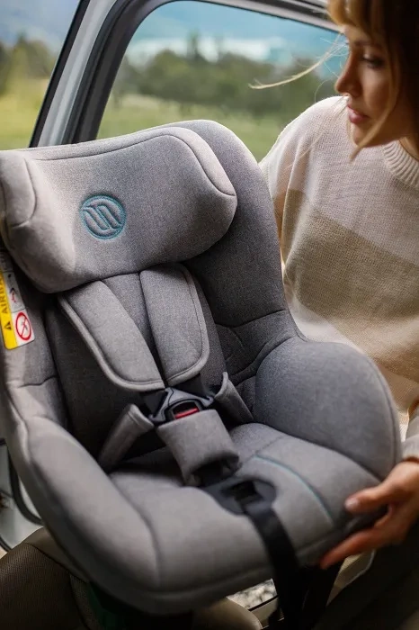 AVIONAUT Sky Q Smart - fotelik samochodowy 70-125 cm | Black