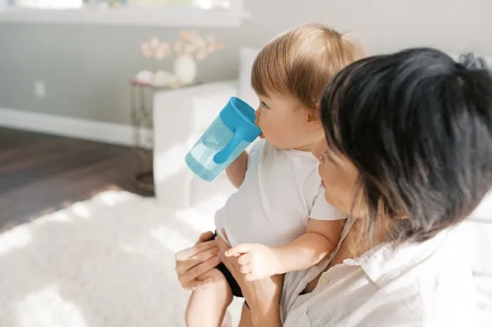 DR BROWN'S Straw to 360° - kubek ze słomką i zaworkiem 300 ml, 9 m+ | Niebieski