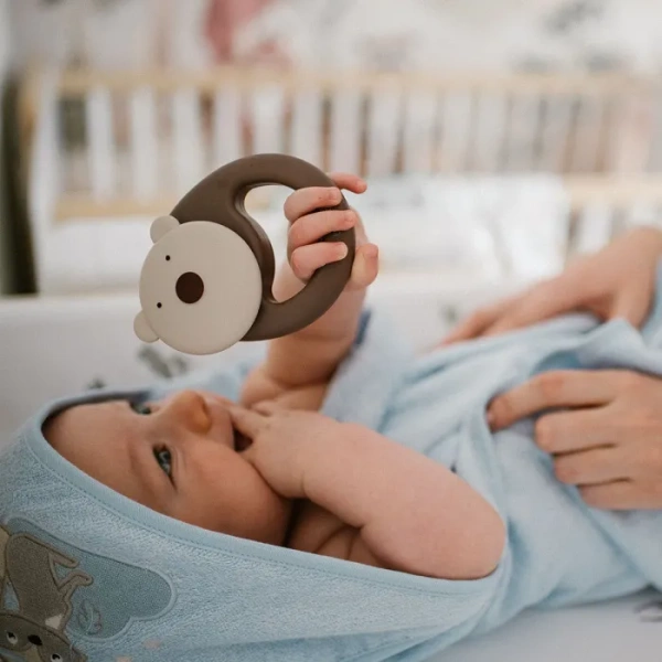 BABYONO Bear - grzechotka dla dziecka