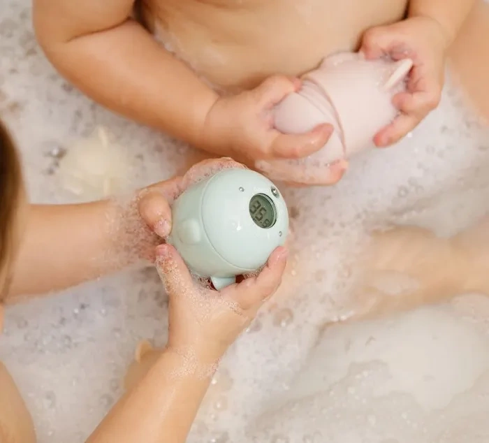 ALECTO BT5 - zestaw 5 zabawek do kąpieli z termometrem