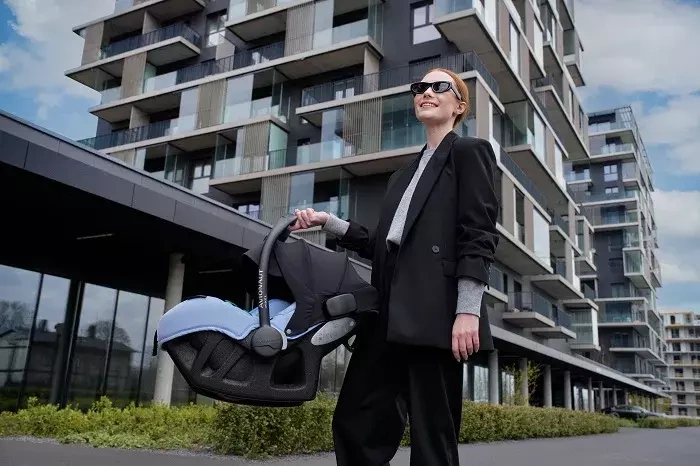 AVIONAUT Pixel PRO 2.0 C - fotelik samochodowy 0-13 kg + obrotowa baza IQ Orbit | Pink