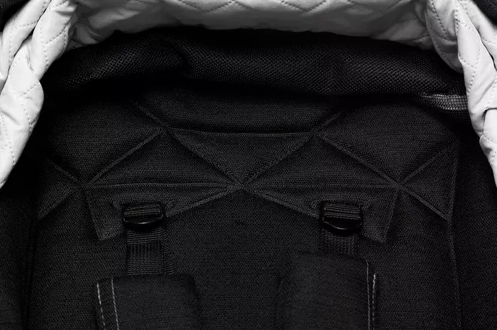 MUUVO Quick SE 2 - wózek spacerowy | Chromium Black