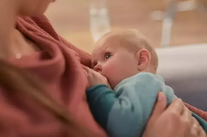 PHILIPS AVENT - laktator ręczny z pojemnikami na pokarm i adapterem