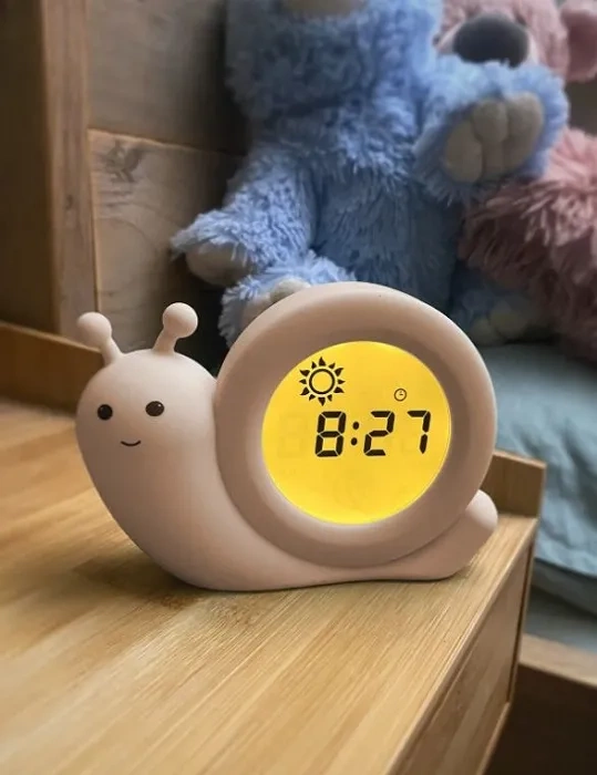 ALECTO Simon - trener snu 2w1: lampka nocna i budzik | beżowy ślimak