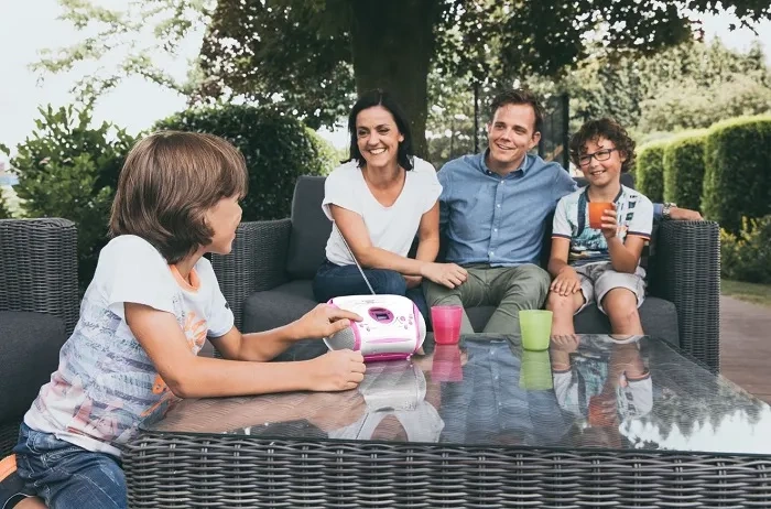 LENCO SCD-24PK Kids - przenośne radio FM z odtwarzaczem CD | Różowe