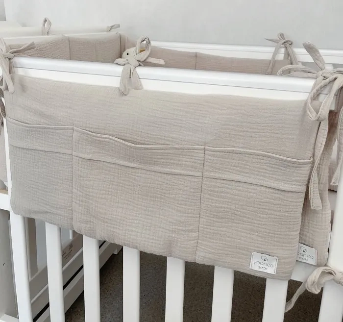 YOONCO - muślinowy organizer na łóżeczko | Beż