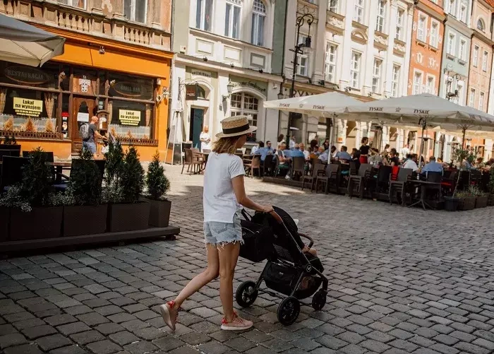 MUUVO Quick 2023 - wózek wielofunkcyjny z gondolą XL, zestaw 2w1 | Onyx Black (+ ADAPTERY)