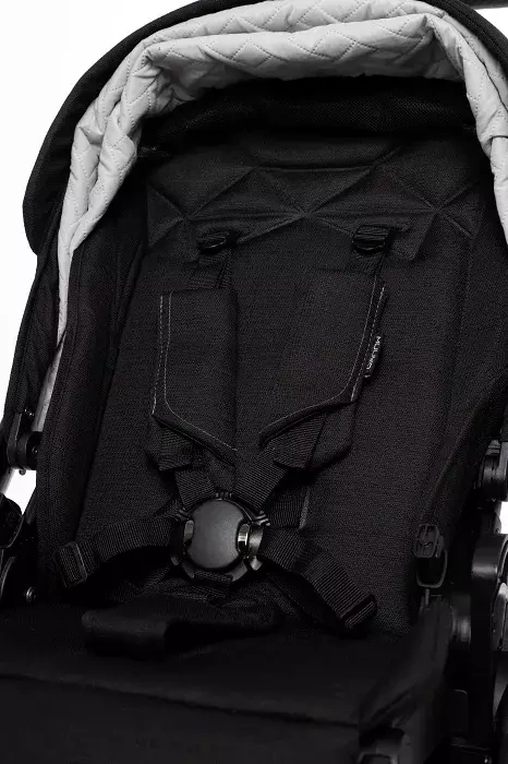 MUUVO Quick SE 2 - wózek spacerowy | Chromium Black