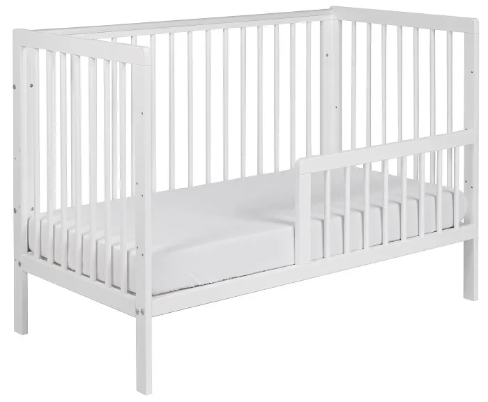 YOONCO - łóżeczko drewniane Timio z barierką + materac Air | Białe