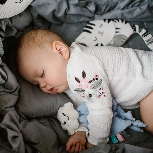 BABYONO Blink&Smile - przytulanka szeleścik | Kitty