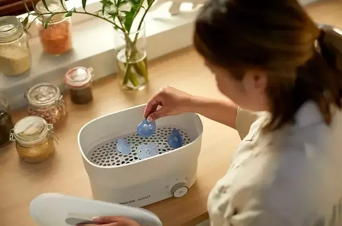 PHILIPS AVENT Soothie - smoczek ortodontyczny 2 szt. | 0-6 m