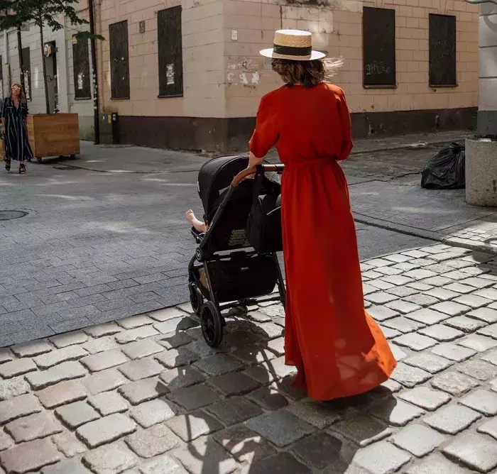 MUUVO Quick 2023 - wózek wielofunkcyjny z gondolą XL, zestaw 2w1 | Carbon Graphite (+ ADAPTERY)