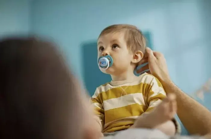 PHILIPS AVENT Ultra Air - smoczek ortodontyczny 2 szt. | 6-18 m