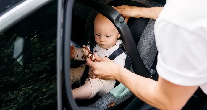 ABC DESIGN Tulip i-Size - fotelik samochodowy 0-13 kg + obrotowa baza Root | Black