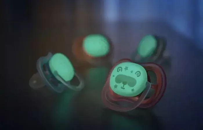 PHILIPS AVENT Ultra Air Nighttime - smoczek ortodontyczny 2 szt. | 18 m+