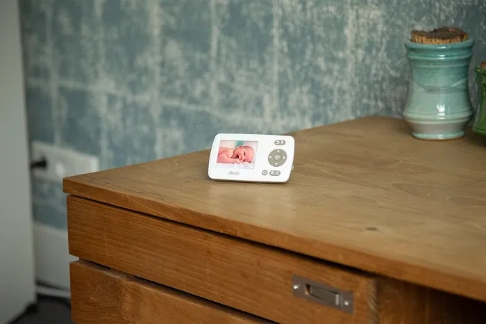 ALECTO DVM-71- niania elektroniczna z kamerą i wyświetlaczem 2,4'' | White