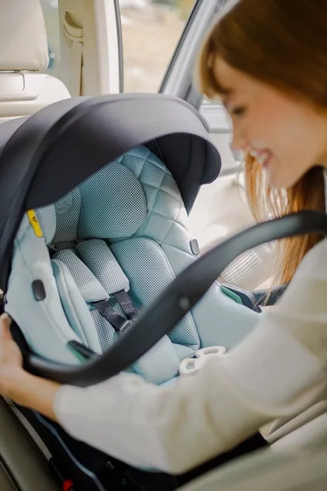 AVIONAUT Cosmo Airflow - fotelik samochodowy 40-87 cm + obrotowa baza IQ Orbit | Mint