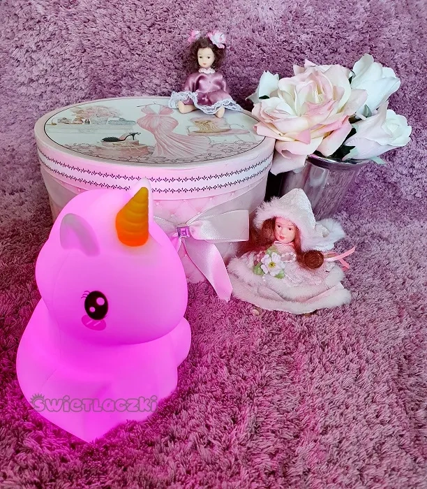 MESMED Świetlaczki - lampka silikonowa z pilotem | Jednorożec