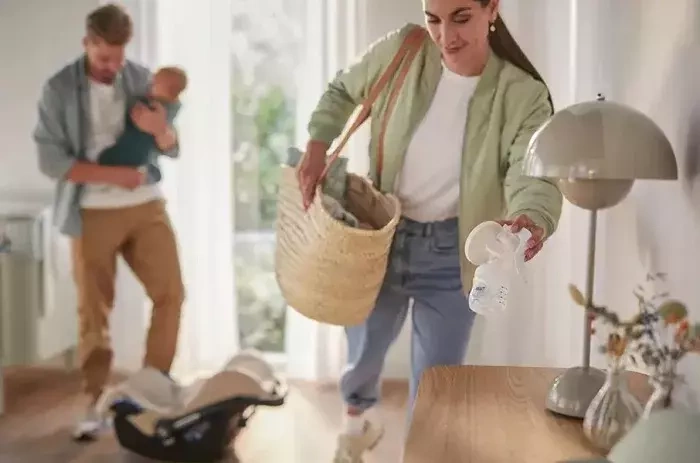 PHILIPS AVENT - laktator ręczny z pojemnikami na pokarm i adapterem