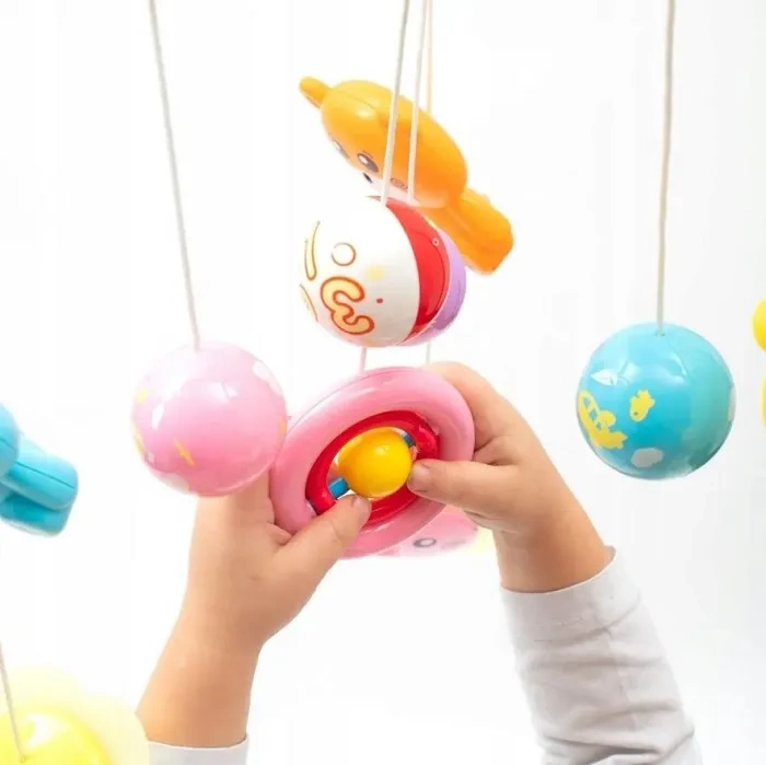 BABY MIX - karuzela do łóżeczka z projektorem i pozytywką | Czerwona