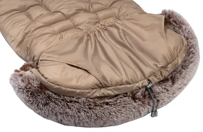 YOONCO - regulowany zimowy śpiworek do wózka z 5-punktowymi wycięciami na pasy | Taupe