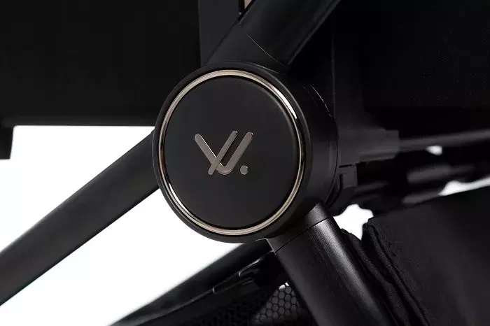 MUUVO Quick SE 2 - wózek spacerowy | Chromium Black