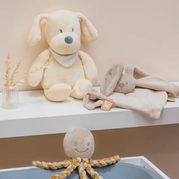 NATTOU Sleepy Dog - maskotka muzyczna ze światłem i czujnikiem płaczu 4w1 | Ecru