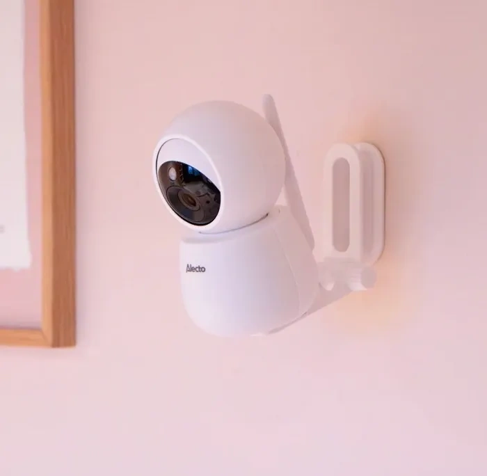 niania alecto na telefon i ekran