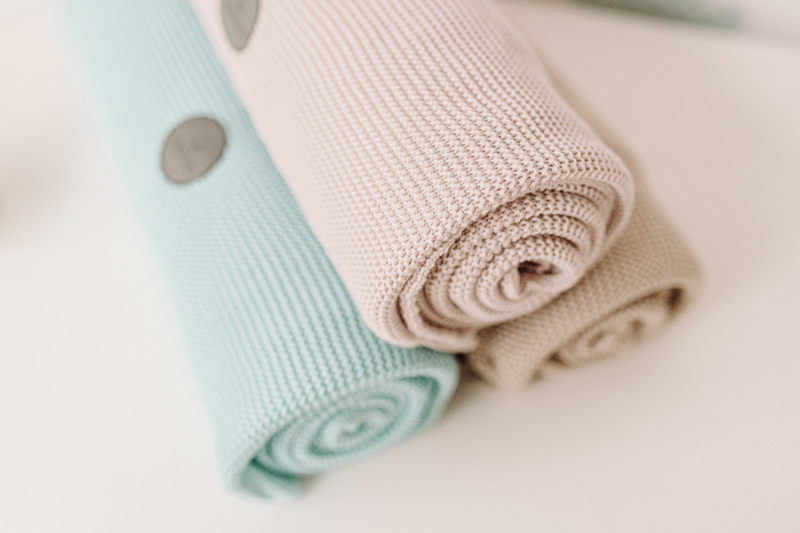 YOONCO Ptaszek - kocyk bambusowy 80x100 cm | Szary