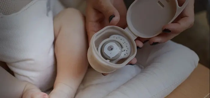 LOVI - pojemnik na smoczek | MINT