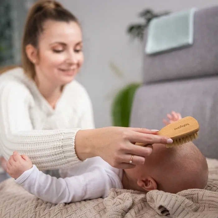 BABYONO - szczotka z naturalnego włosia | średnio miękka