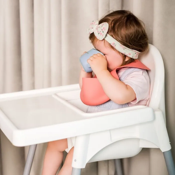 BABYONO Flow - ergonomiczny kubek treningowy | Miętowy