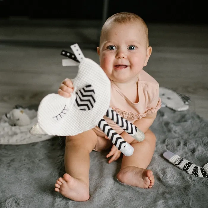 BABYONO Blink&Smile - przytulanka szeleścik | Little Birdie
