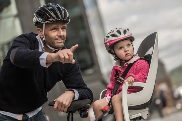 HAMAX Caress - fotelik rowerowy montowany na bagażniku | Green/black