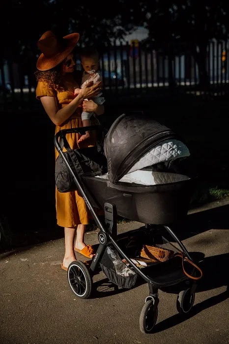 MUUVO - bambusowe prześcieradło do gondoli 75 x 35 cm | Grey